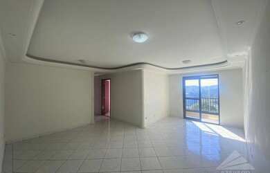 Imagem: O apartamento possui 3 Dormitórios, 2 Banheiros, 2 Vagas na