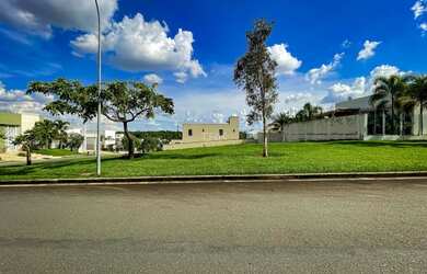 Imagem 2: Lote condomínioAlphaville Araguaia para venda com 1003 metros quadrados