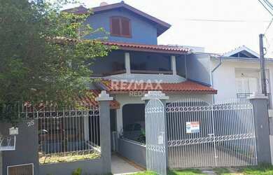 Imagem: A casa em condomínio possui 3 Dormitórios, 4 Banheiros, 3