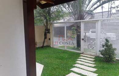 Imagem: A casa em condomínio possui 5 Dormitórios, 4 Banheiros, 4