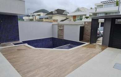 Imagem: A casa em condomínio possui 3 Dormitórios, 5 Banheiros, 3