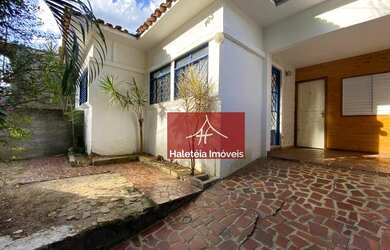 Imagem: A casa possui 2 Dormitórios, 2 Banheiros, 1 Vaga na garagem