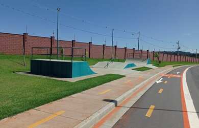 Imagem 5: Lote/Terreno para venda com 341 metros quadrados em Residencial Villagio...