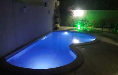 Imagem 2: Camboinhas!! Linda casa com 4 suítes à venda, 253 m² por R$ 2.500.000 - Niterói/RJ