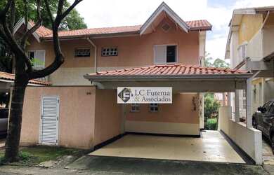 Imagem: A casa em condomínio possui 3 Dormitórios, 4 Banheiros, 3