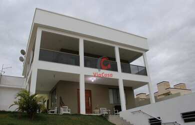 Imagem: A casa possui 5 Dormitórios, 4 Banheiros, 286m² de Área e