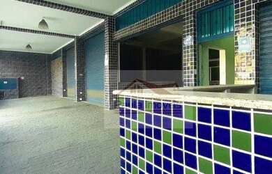 Imagem: O depósito possui 5 Vagas na garagem, 690m² de Área, Imóvel