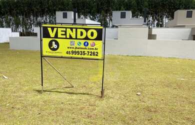 Imagem: O terreno à venda possui 301m² de Área e está localizado