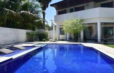 Imagem 4: Casa de esquina a venda no Jardim Acapulco em Guarujá