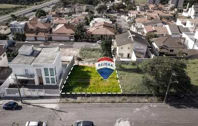 Imagem: O terreno possui 400m² de Área e está localizado em Jardim