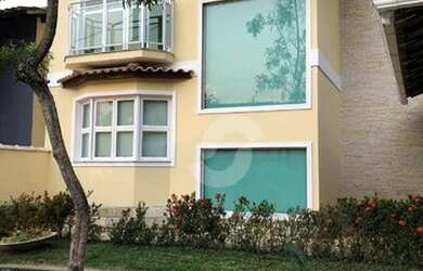 Imagem: A casa em condomínio possui 3 Dormitórios, 1 Banheiro, 3 Vagas