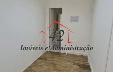 Imagem: O depósito possui 1 Vaga na garagem e 38m² de Área e está