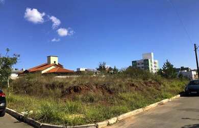 Imagem: O terreno possui 349m² de Área e está localizado em Orico