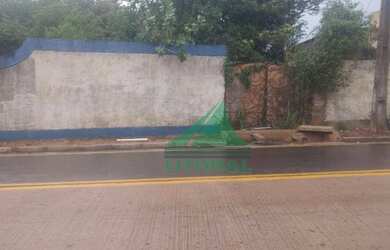 Imagem: O terreno possui 1.200m² de Área e está localizado em Olho