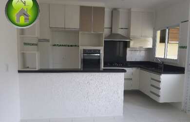 Imagem: A casa em condomínio possui 3 Dormitórios, 3 Banheiros, 3