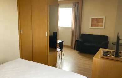 Imagem 3: Locação sem fiador. Piscina, Ar-condicionado, 32m² de Áreae1 Banheiro