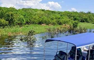 Imagem: A casa possui 3 Dormitórios, 4 Banheiros, 2 Vagas na garagem