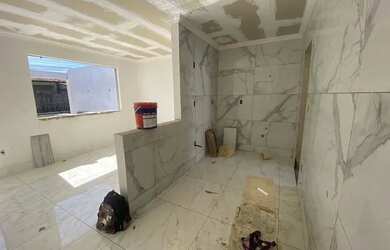 Imagem: A casa possui 3 Dormitórios, 1 Banheiro, 1 Vaga na garagem