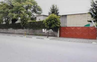 Imagem: O depósito possui 4.410m² de Área, Imóvel novo e está