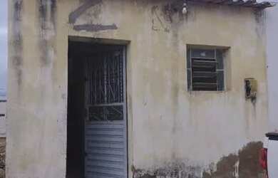 Imagem 1: Casa em São Domingos. Varanda, 1 Banheiroe2 Dormitórios