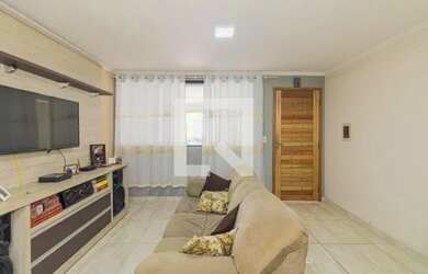 Imagem: A casa possui 3 Dormitórios, 2 Banheiros, 74m² de Área e