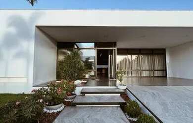 Imagem: A casa em condomínio possui 3 Dormitórios, 4 Banheiros, 240m²