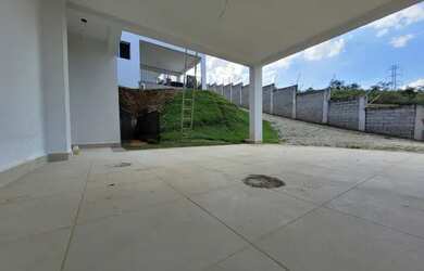 Imagem: A casa em condomínio possui 3 Dormitórios, 4 Banheiros, 2