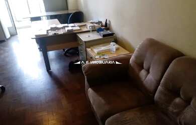 Imagem: O depósito possui 30m² de Área e está localizado em Centro