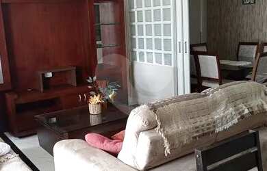 Imagem: O apartamento possui 3 Dormitórios, 3 Banheiros, 2 Vagas na