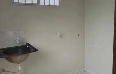 Imagem: A casa possui 2 Dormitórios, 2 Banheiros e 100m² de Área