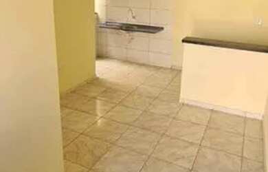 Imagem: A casa possui 2 Dormitórios, 1 Banheiro, 1 Vaga na garagem