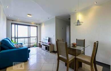 Imagem: O apartamento possui 3 Dormitórios, 1 Banheiro, 1 Vaga na garagem