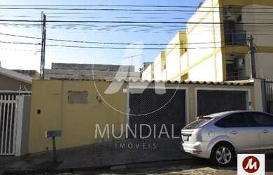Imagem: O depósito possui 2 Vagas na garagem e 211m² de Área e está
