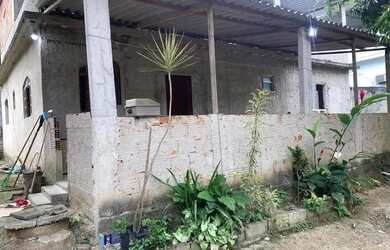 Imagem: A casa possui 3 Dormitórios, 2 Banheiros, 280m² de Área e