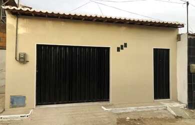 Imagem: A casa possui 2 Dormitórios, 2 Banheiros, 1 Vaga na garagem