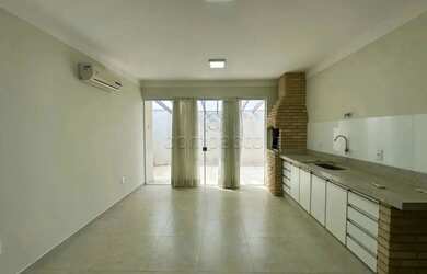 Imagem: A casa em condomínio possui 3 Dormitórios, 5 Banheiros, 4