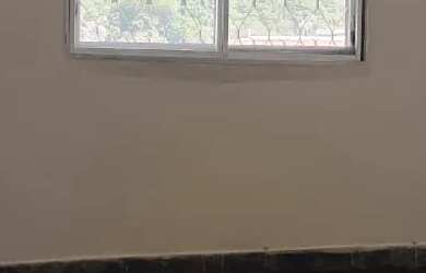 Imagem: A casa possui 1 Dormitório e 1 Banheiro e está localizado