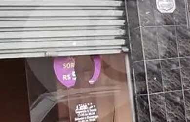 Imagem: O depósito possui 300m² de Área e está localizado em Água