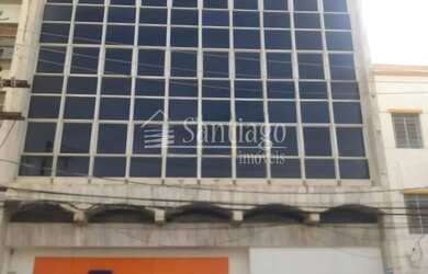 Imagem: O depósito possui 5 Vagas na garagem, 3769m² de Área e está