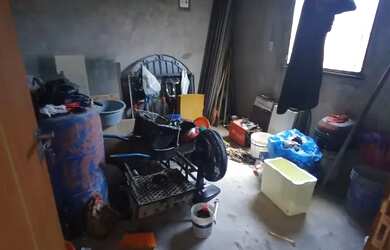 Imagem 15: //Casa com quintal e garagem próxima à Itaúba