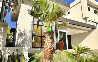 Imagem: A casa em condomínio possui 3 Dormitórios, 3 Banheiros, 2