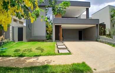 Imagem: A casa em condomínio possui 3 Dormitórios, 4 Banheiros, 4