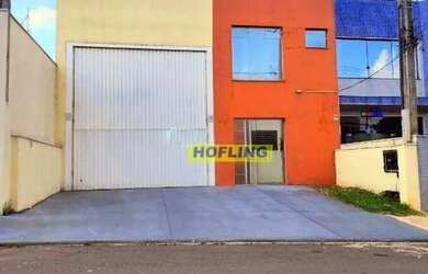 Imagem: O depósito possui 3 Vagas na garagem, 300m² de Área e está