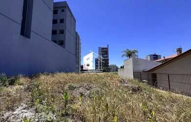 Imagem 2: Terreno plano no bairro Sanvitto, com 420 metros