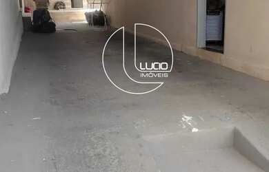 Imagem: A casa possui 3 Dormitórios, 3 Banheiros, 3 Vagas na garagem