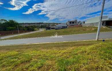 Imagem: O terreno possui 300m² de Área, Imóvel novo e está localizado