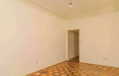 Imagem: O apartamento à venda possui 4 Dormitórios, 2 Banheiros e