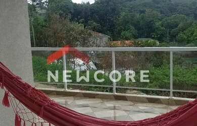 Imagem: A casa possui 2 Dormitórios, 2 Banheiros, 4 Vagas na garagem