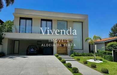 Imagem: A casa em condomínio possui 4 Dormitórios, 5 Banheiros, 5