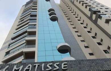 Imagem: O apartamento possui 3 Dormitórios, 4 Banheiros, 2 Vagas na